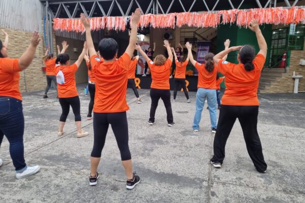 Al ritmo de Zumba recuerdan el Día Internacional de la Eliminación de la Violencia Contra la Mujer